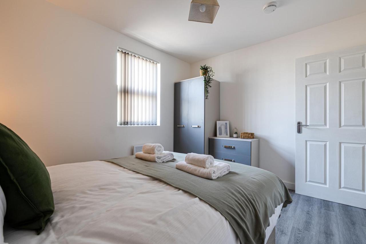Top Floor Apartment With Private Balcony In Stockport Centre By Hass Haus Exterior foto