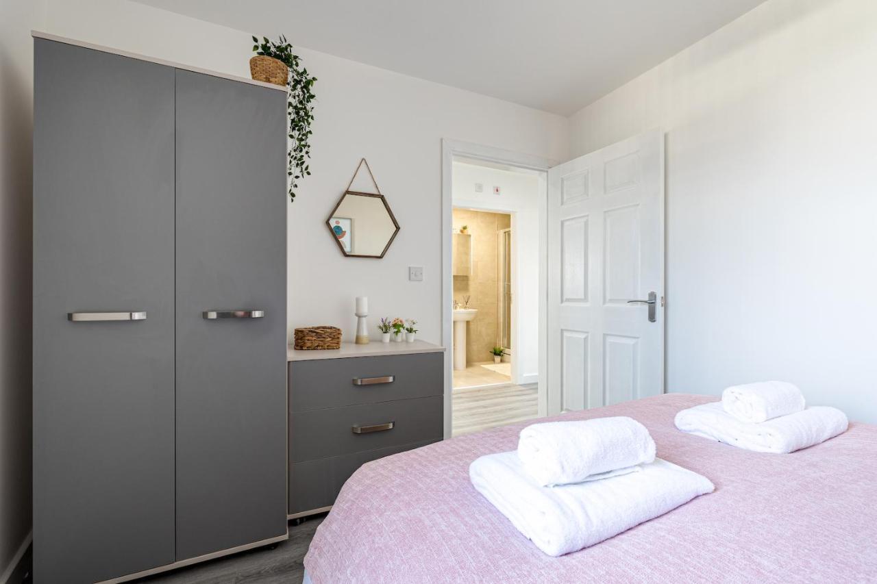 Top Floor Apartment With Private Balcony In Stockport Centre By Hass Haus Exterior foto